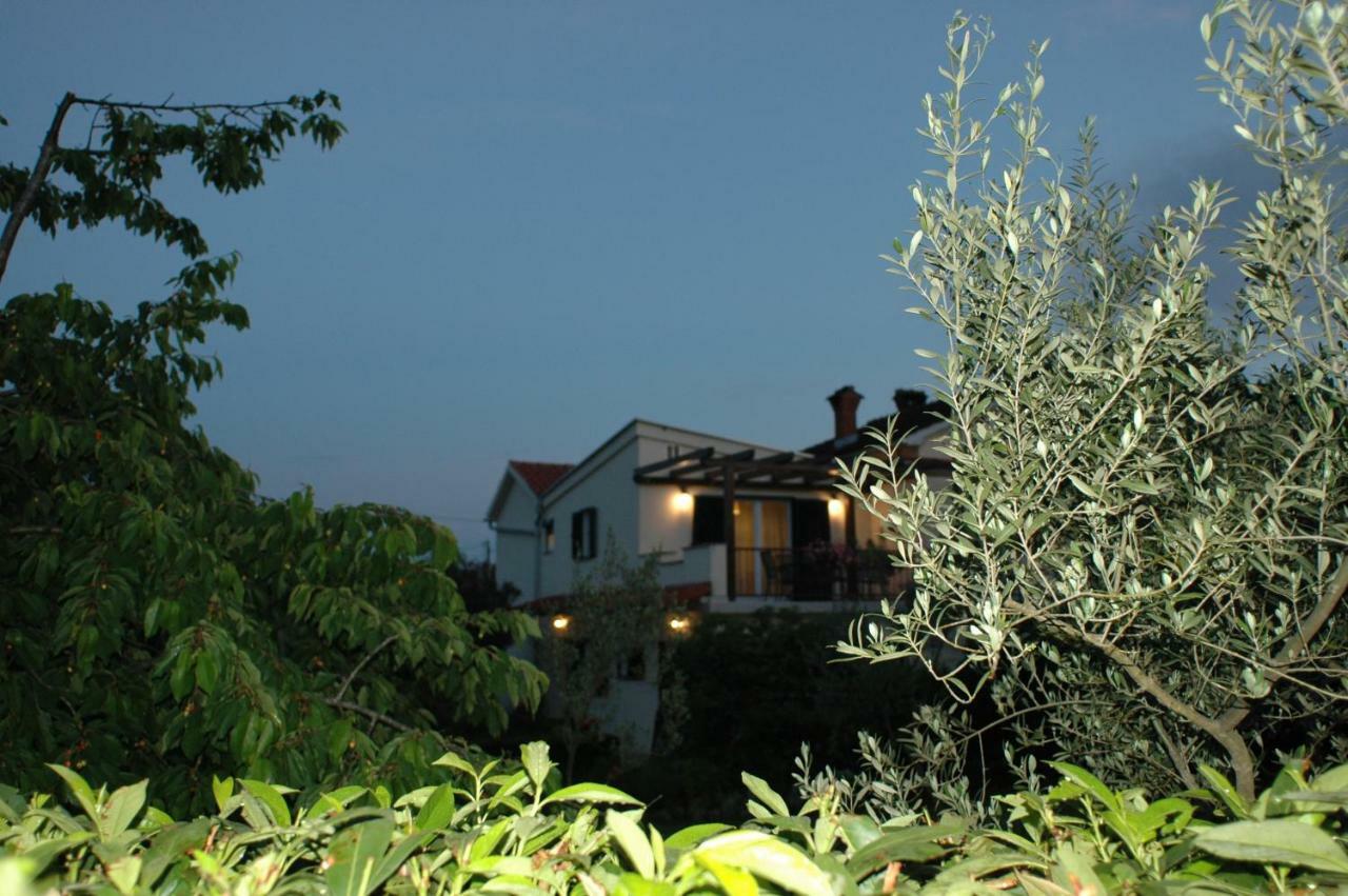 House Villa Mare Malinska Buitenkant foto
